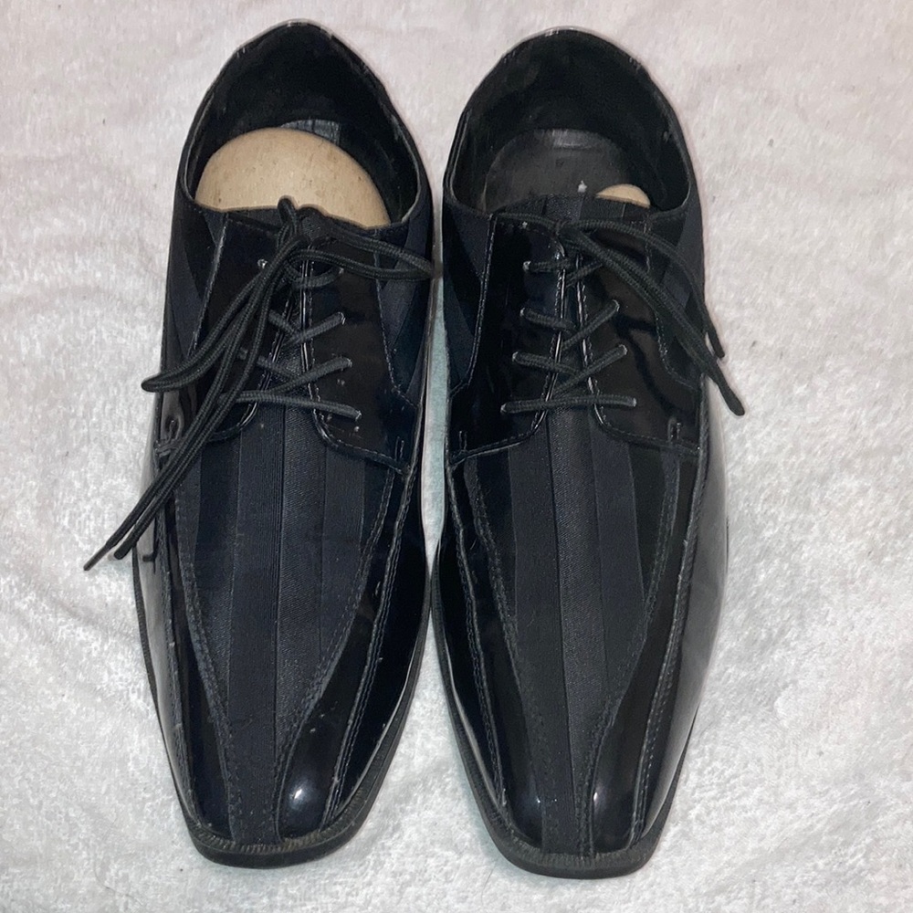 Lightly used Stacy Adams 10.5 mens